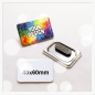 Preview: Vorderansicht eines rechteckigen 40x60 mm Magnet-Namensschildes mit individuellem Namens- und Logo-Druck.
