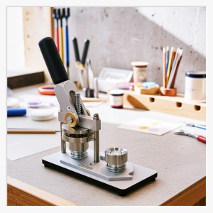 Manufaktur-Paket: 25 mm Buttonmaschine Klassik I inkl. Kreisschneider & Rohlingen