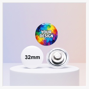 Vorderseite eines individuell bedruckten 32 mm Buttons mit Logo-Motiv.