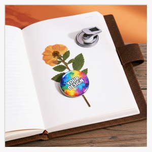 Rückseite mit weißem 360-Grad Kunststoff-Kroko-Clip