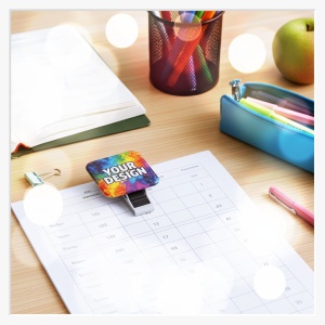 Quadratischer Krokoclip-Button als Aktenklemme