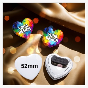 Ein Herz-Button mit Textilmagnet. Der Premiummagnet lässt sich stabil, gerade und kleidungsschonen befestigen.