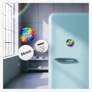 Rückansicht des 56 mm Buttons mit der massiven Metall-Öffner-Funktion und dem integrierten Magneten.