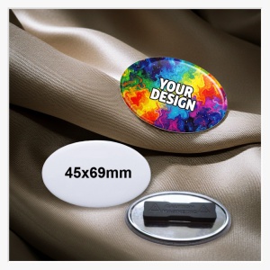 Anwendungsbeispiel des 45x69 mm Namensschildes, das per Doppelmagnet stabil und lochfrei an einem Revers befestigt ist.