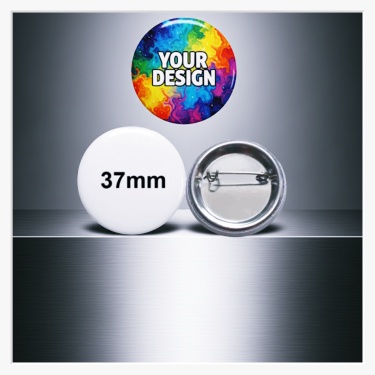 37 mm Button mit gut lesbarem Text und Logo