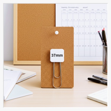 37x37mm Quadratischer Button mit Büroklammer XL – Der praktische Aktenclip