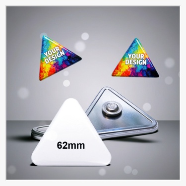 Rückansicht des dreieckigen Buttons mit Metalloberfläche und dem passenden Kleidungsmagneten.