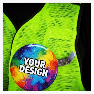 75mm XXL-Ansteckbutton mit Hosenträger-Clip – Maximale Werbefläche & ultimativer Hebelhalt