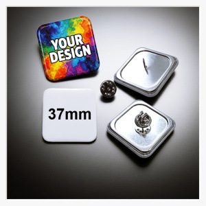 37x37mm quadratischer Button mit Pin (Butterflyverschluss) – Klare Kante im Premium-Look